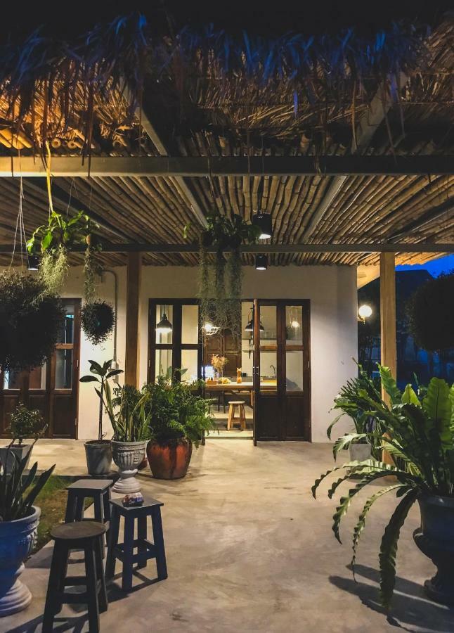 The Oldtale Hotel Чиангмай Екстериор снимка